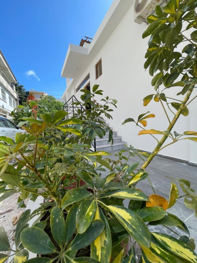 Sun And Sea Apartment Saranda מראה חיצוני תמונה