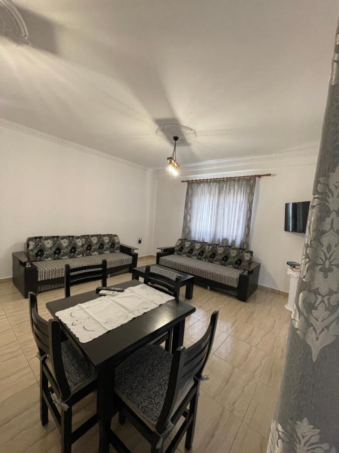 Sun And Sea Apartment Saranda מראה חיצוני תמונה