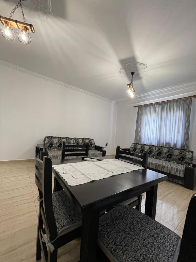 Sun And Sea Apartment Saranda מראה חיצוני תמונה