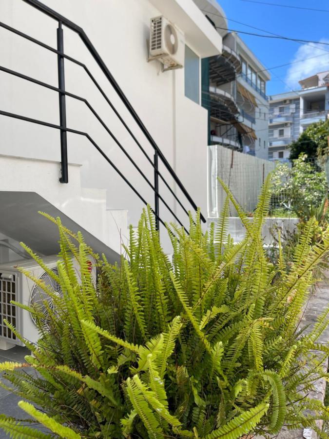 Sun And Sea Apartment Saranda מראה חיצוני תמונה